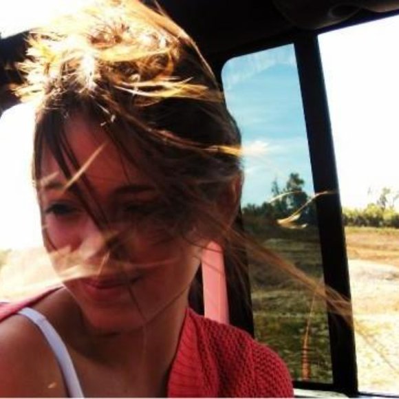 Posh Ambassador!! Shop with Confidence!!! Average rating of 5 stars!!! - Picture 2 of 2